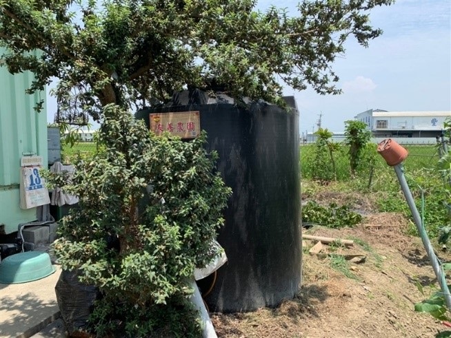 設置雨水貯留再利用系統(或雨撲滿)執行示範照片